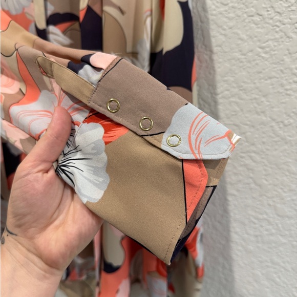 Worthington Floral Button Down Blouse Women’s Large - Picture 10 of 15